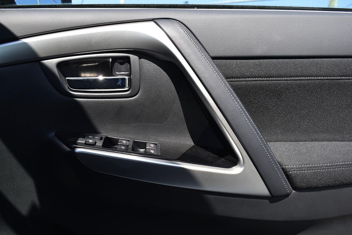 2024 Mitsubishi Pajero Sport GLX QG