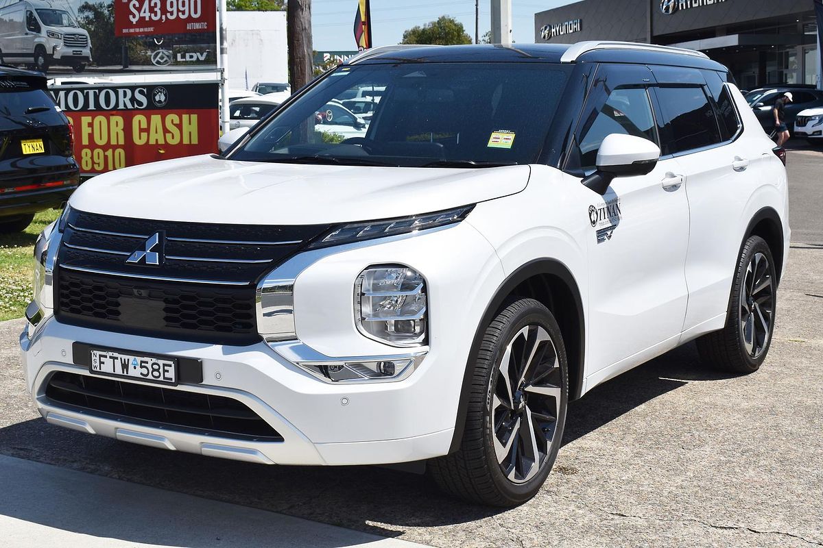 2025 Mitsubishi Outlander PHEV Exceed Tourer ZM