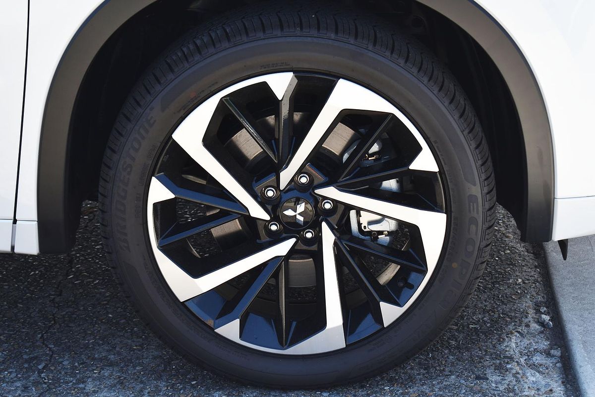 2025 Mitsubishi Outlander PHEV Exceed Tourer ZM