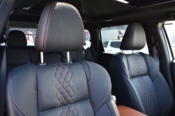 2025 Mitsubishi Outlander PHEV Exceed Tourer ZM