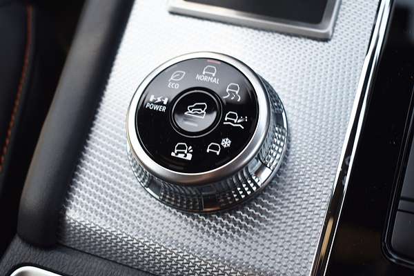 2025 Mitsubishi Outlander PHEV Exceed Tourer ZM