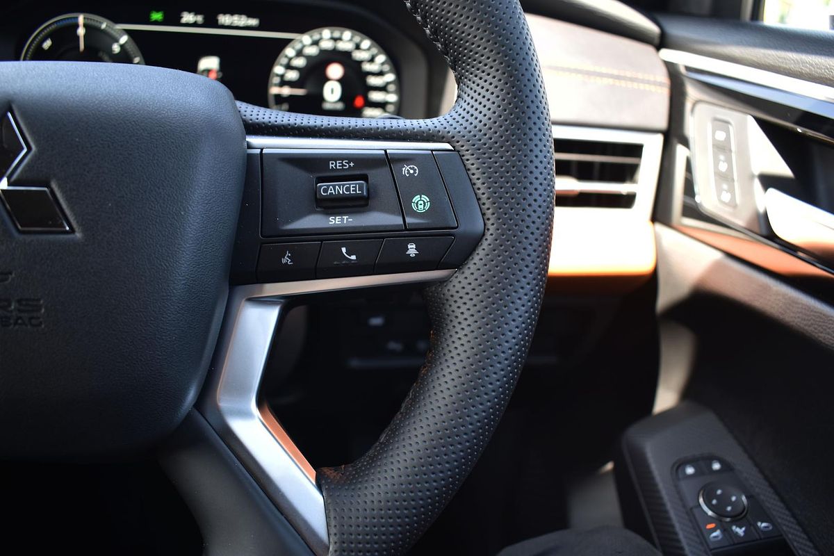 2025 Mitsubishi Outlander PHEV Exceed Tourer ZM