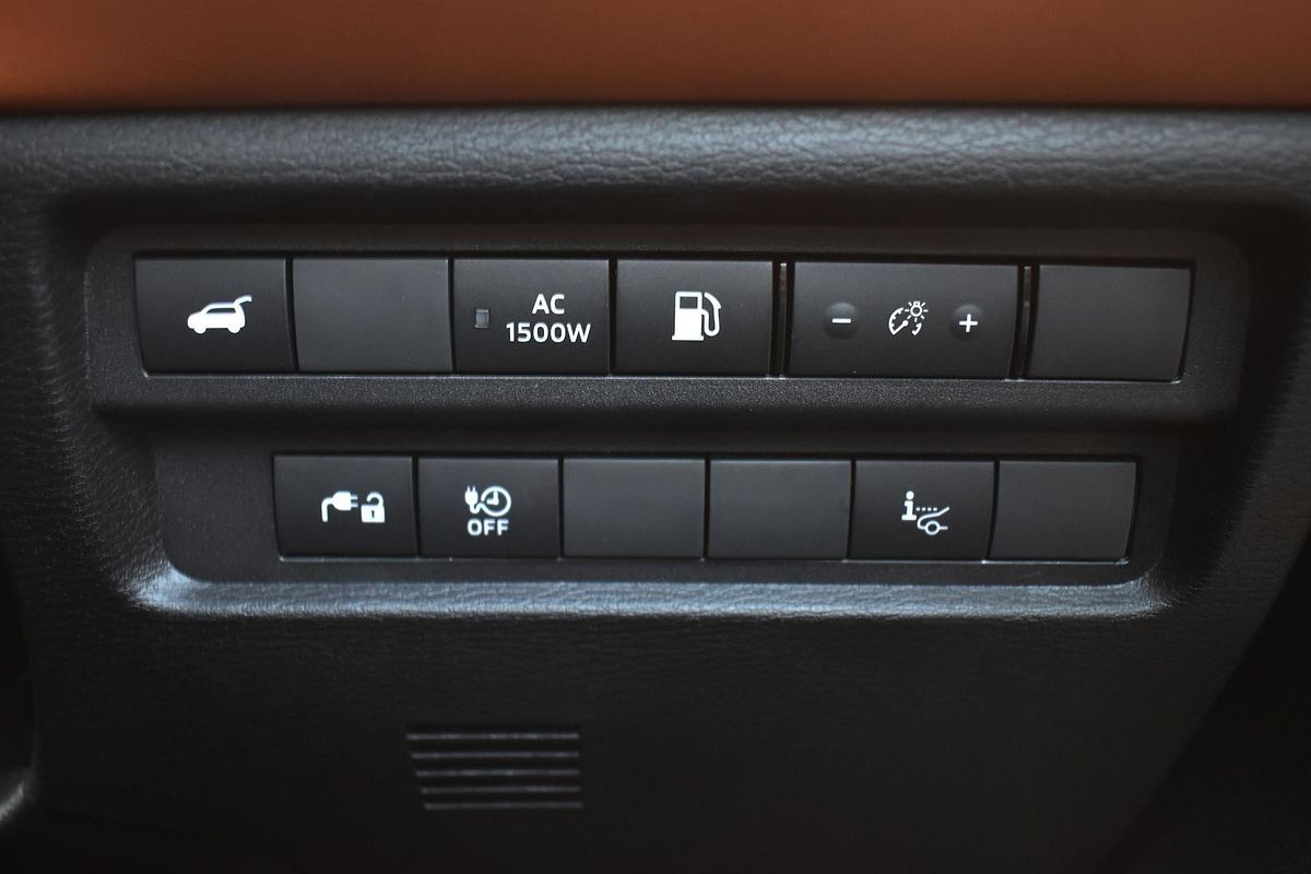 2025 Mitsubishi Outlander PHEV Exceed Tourer ZM