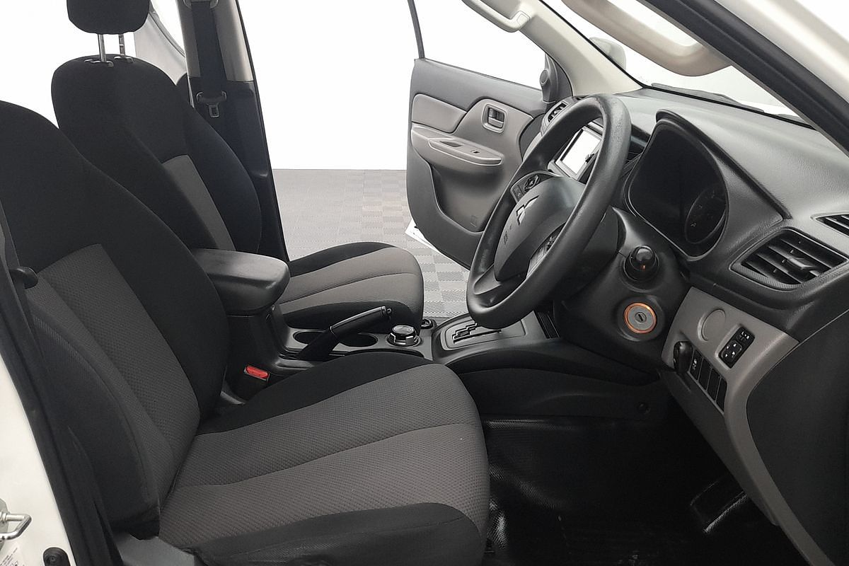2017 Mitsubishi Triton GLX MQ 4X4