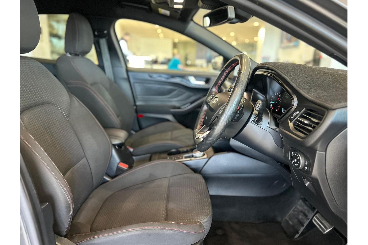 2019 Ford Focus ST-Line SA