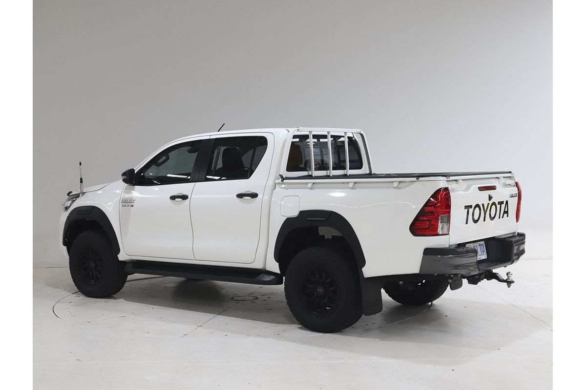 Hilux 4x4 SR 2.8L T Diesel Automatic Double Cab