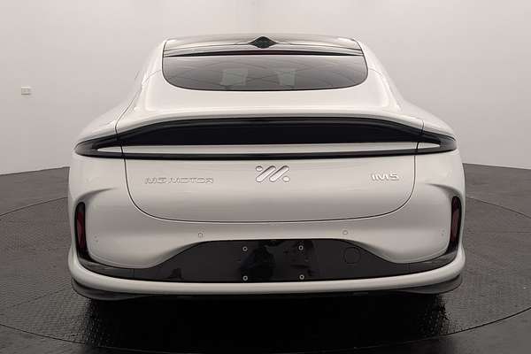 2025 MG IM5RWD100PLAT