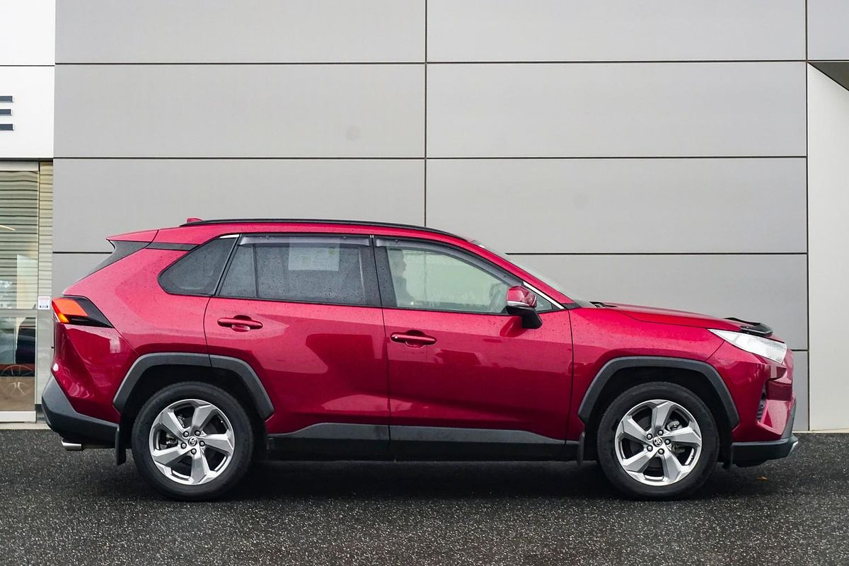 2021 Toyota RAV4 GXL MXAA52R