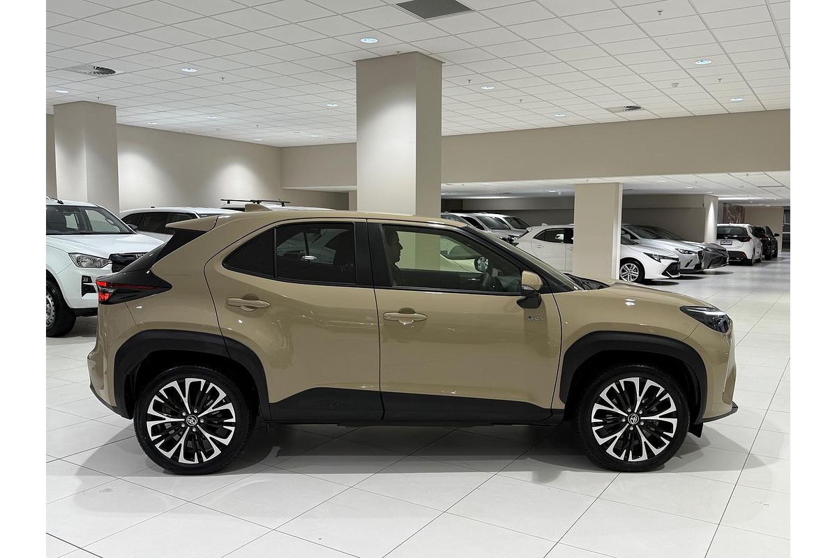 2024 Toyota Yaris Cross Urban MXPJ10R