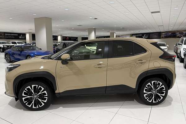 2024 Toyota Yaris Cross Urban MXPJ10R