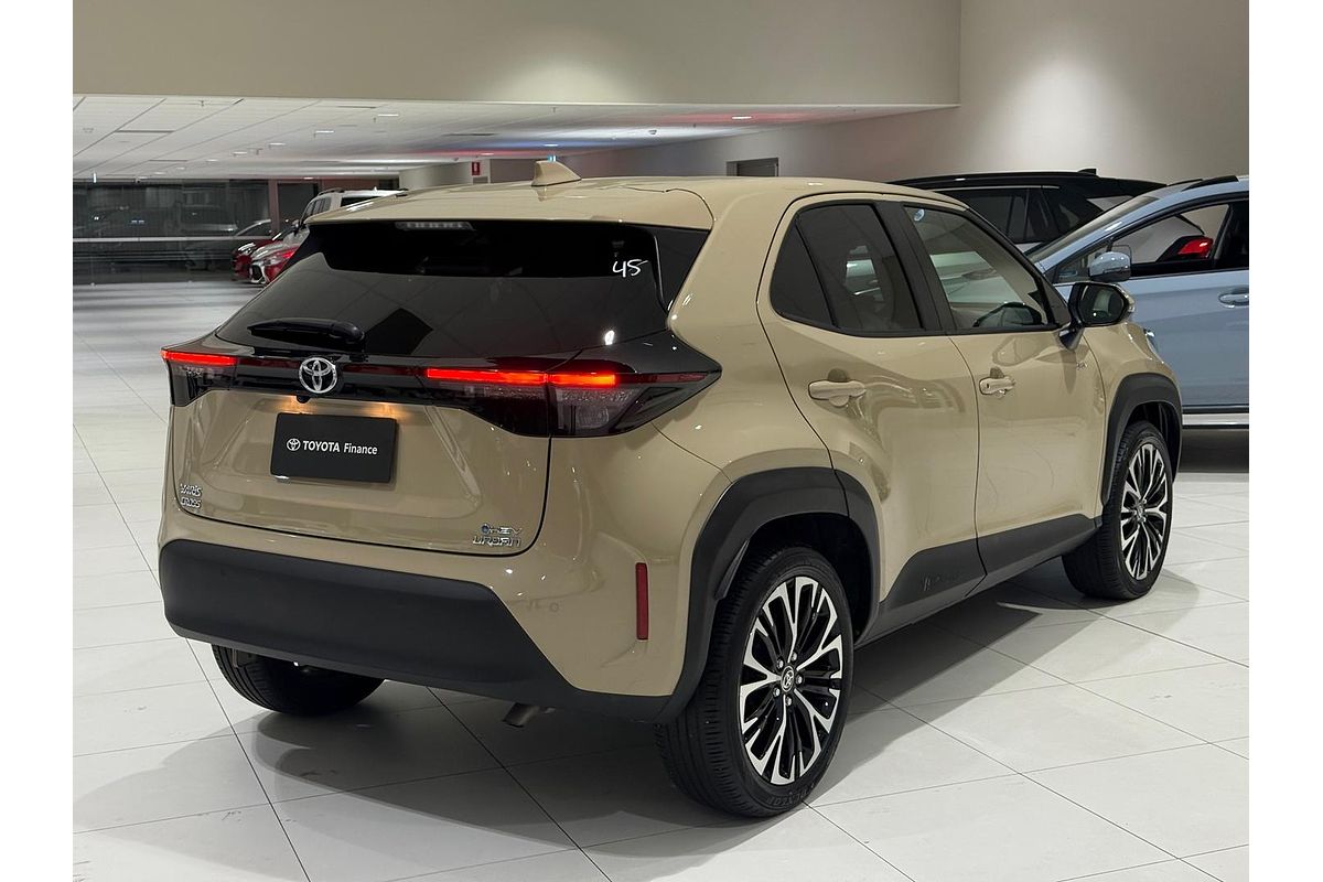 2024 Toyota Yaris Cross Urban MXPJ10R