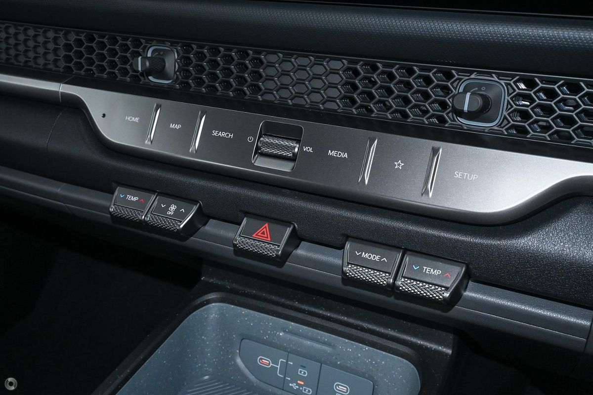 2025 Kia Tasman SX TK 4X4