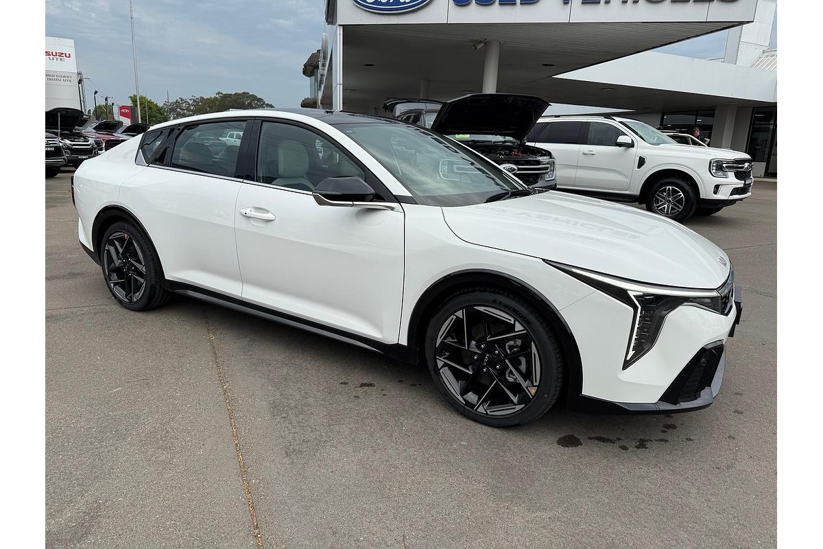 2024 Kia K4 GT-Line CL4m