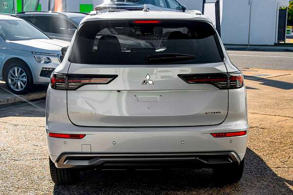 2025 Mitsubishi Outlander Exceed ZM