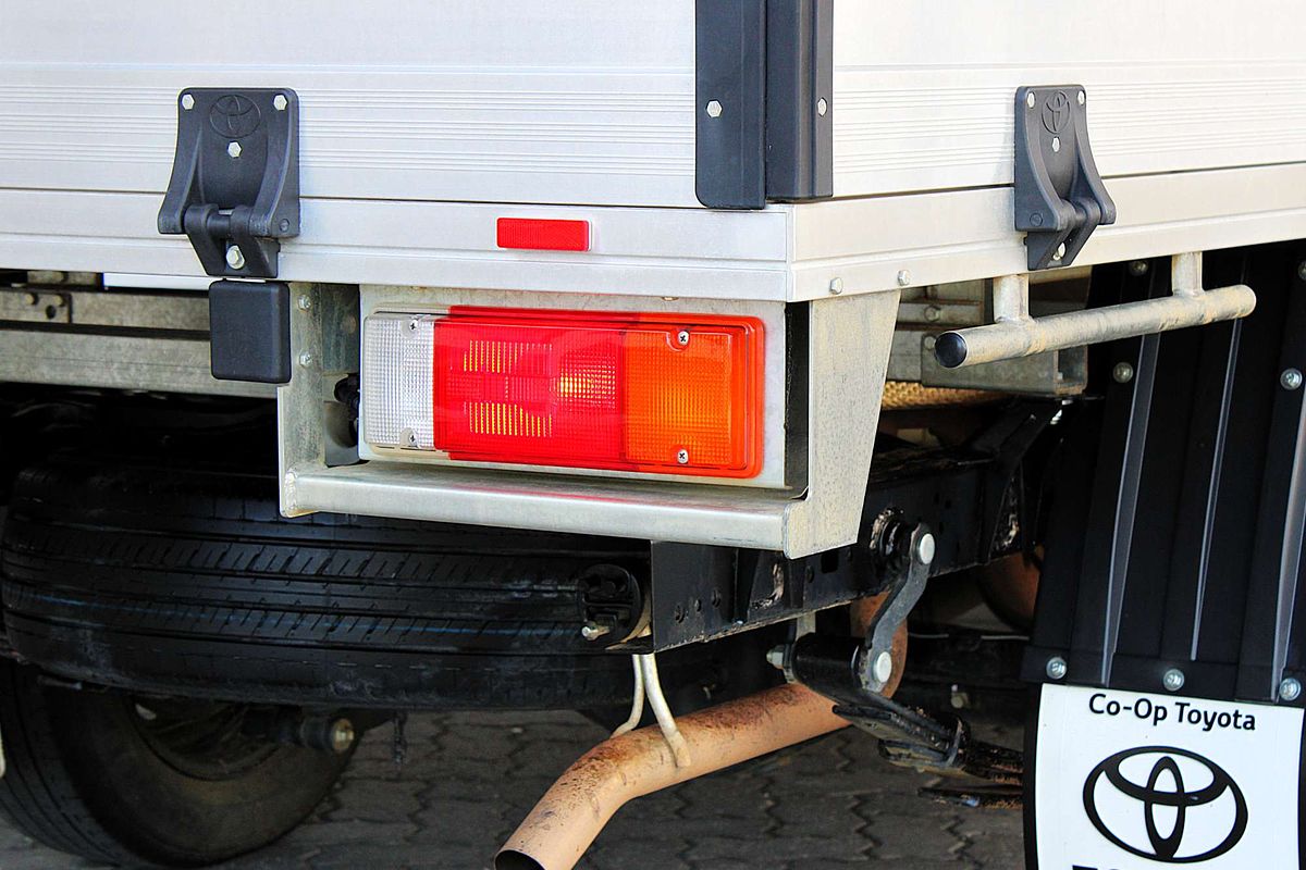 2022 Toyota Hilux Workmate TGN121R Rear Wheel Drive