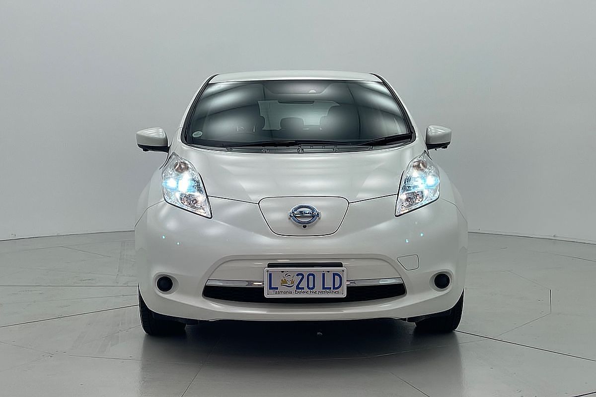 2017 NISSAN LEAF  AUTO 5D HATCHBACK NA
