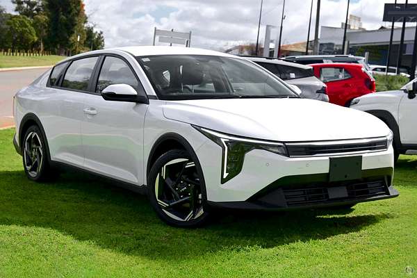 2025 Kia K4 Sport+ CL4m