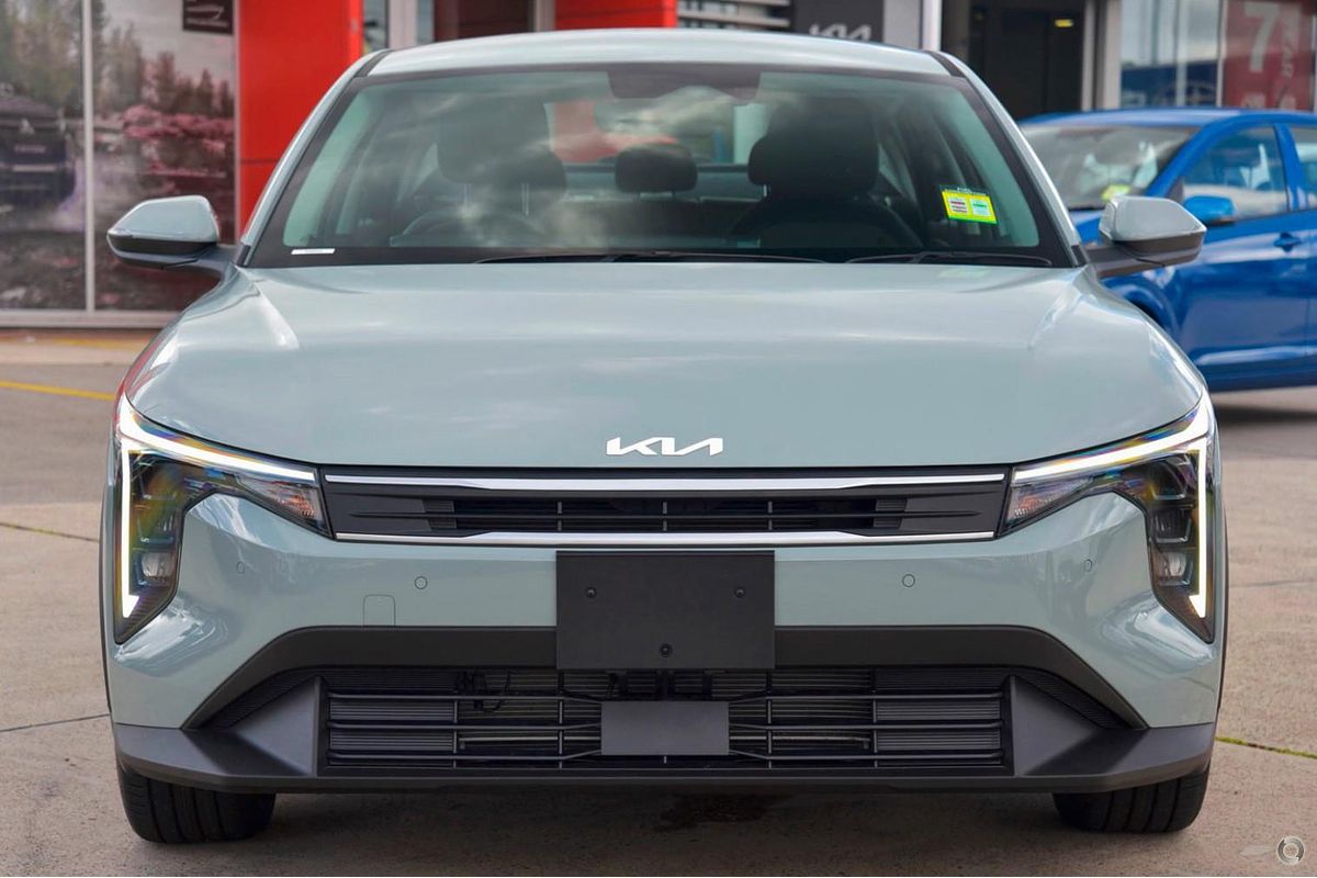 2025 Kia K4 Sport+ CL4m