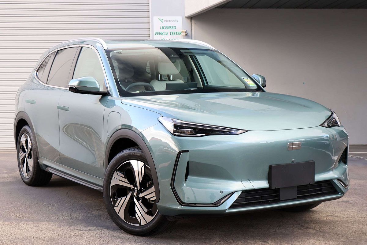 2025 Geely EX5 Inspire E245