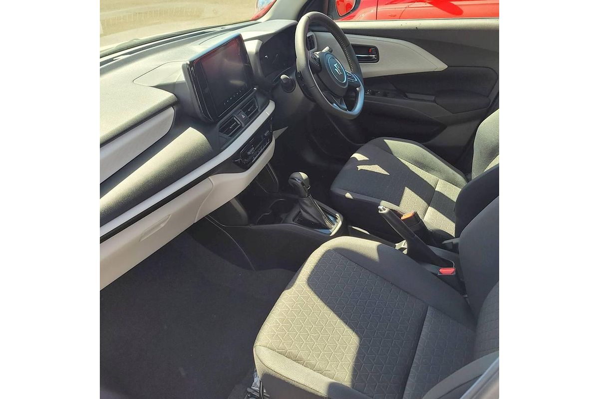 2024 Suzuki Swift Hybrid Plus UZ