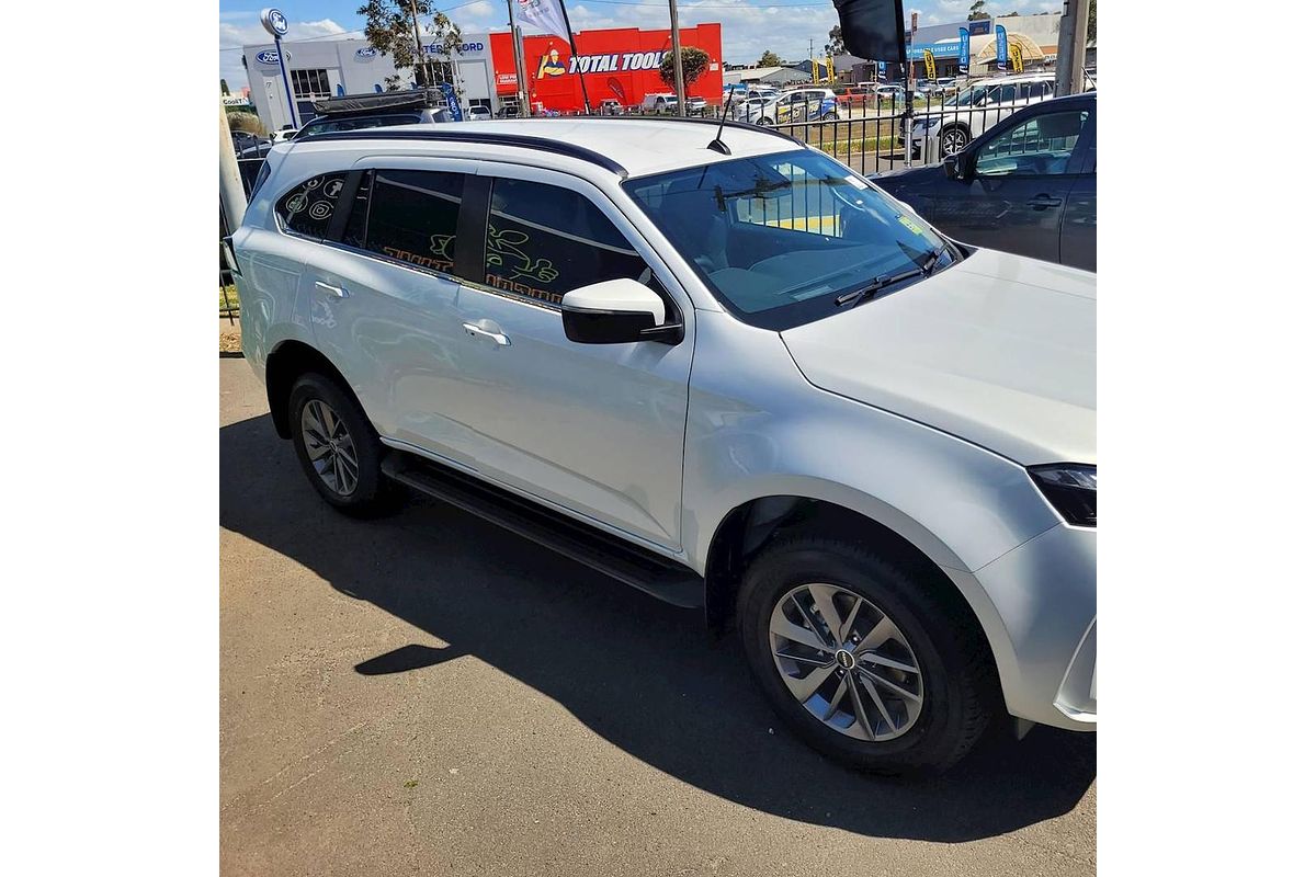 2025 Isuzu MU-X LS-U