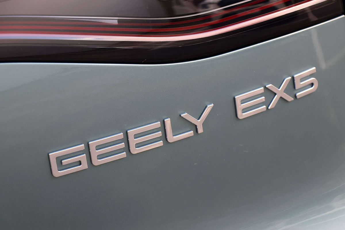 2025 Geely EX5 Inspire E245