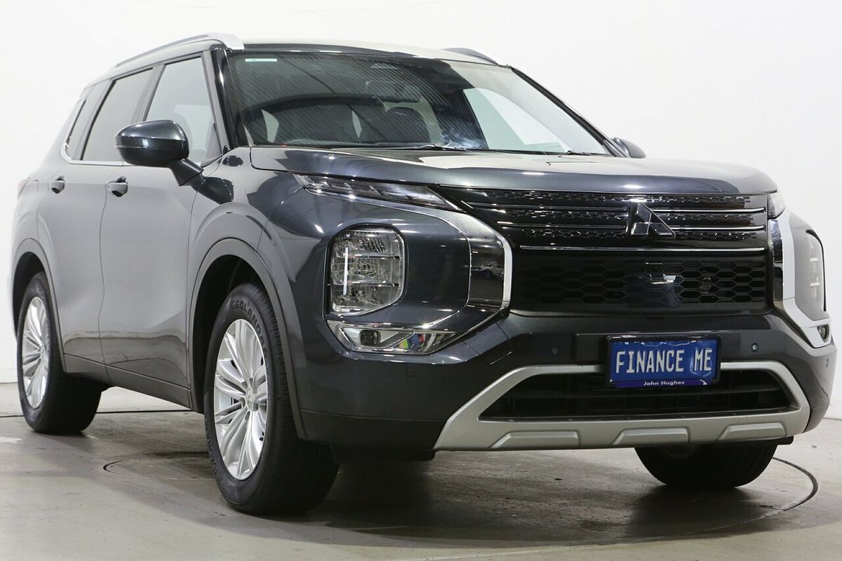 2024 Mitsubishi Outlander LS ZM