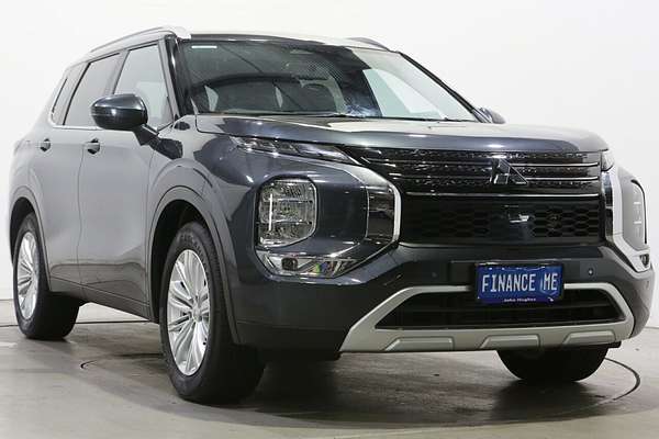 2024 Mitsubishi Outlander LS ZM