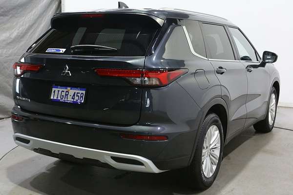 2024 Mitsubishi Outlander LS ZM