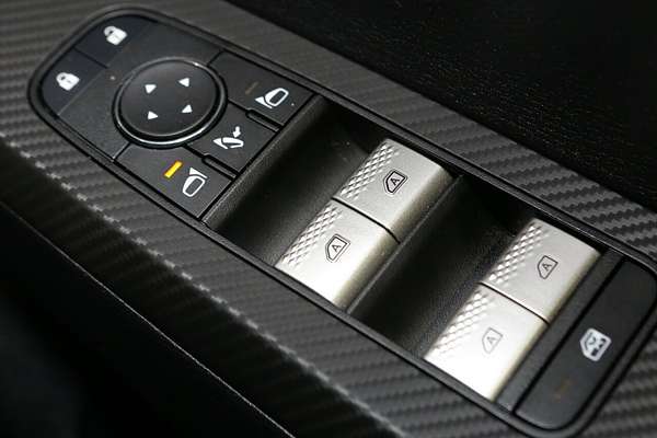 2024 Mitsubishi Outlander LS ZM