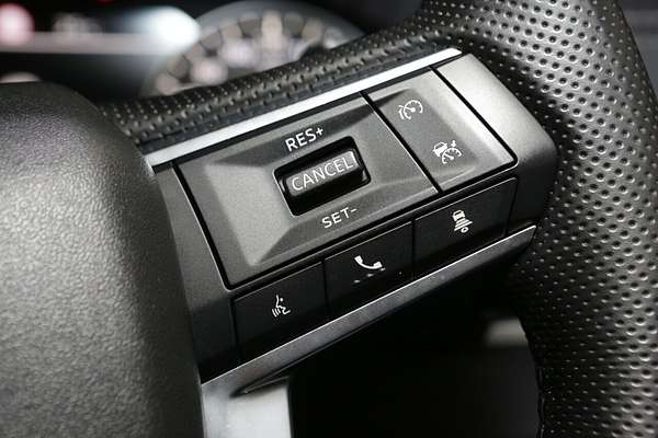 2024 Mitsubishi Outlander LS ZM