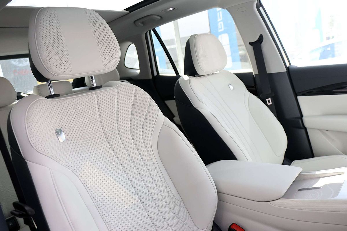 2025 Geely EX5 Inspire E245