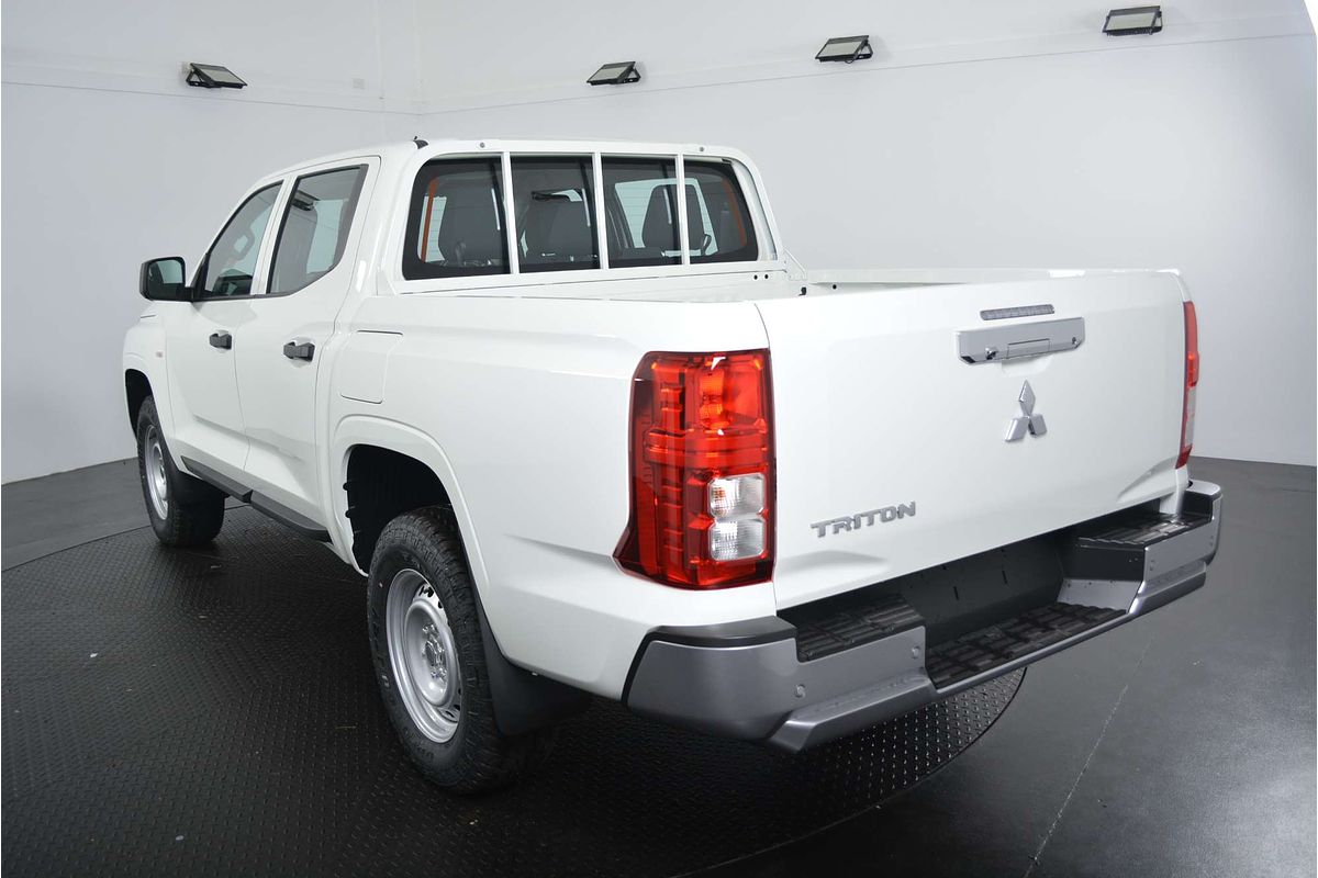 2025 Mitsubishi Triton GLX MV 4X4