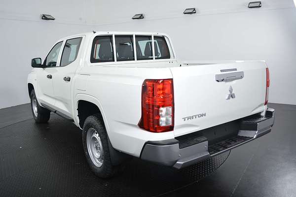 2025 Mitsubishi Triton GLX MV 4X4
