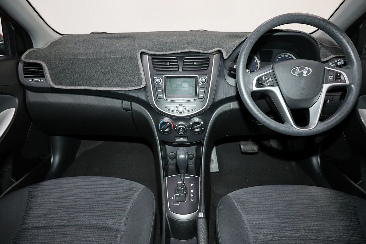 2017 Hyundai Accent Active RB4