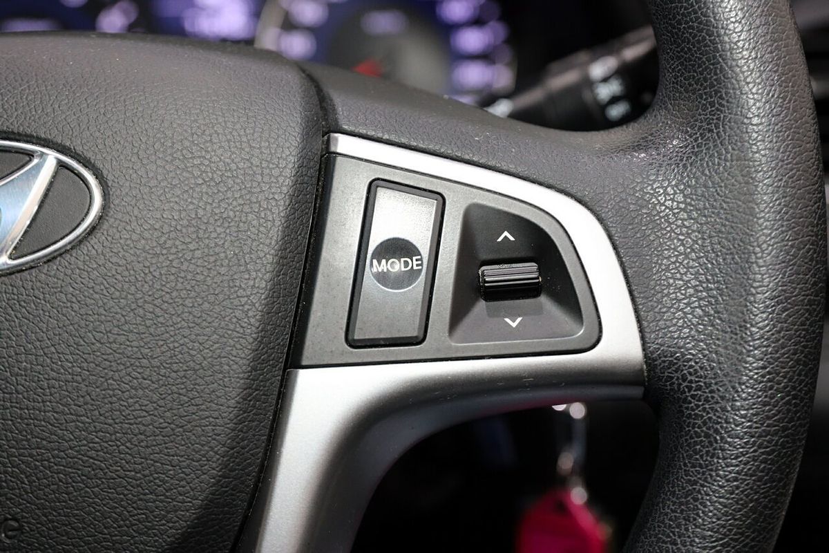 2017 Hyundai Accent Active RB4