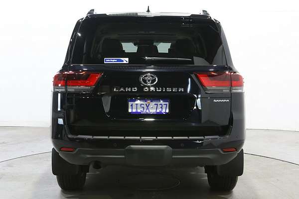 2024 Toyota Landcruiser Sahara FJA300R