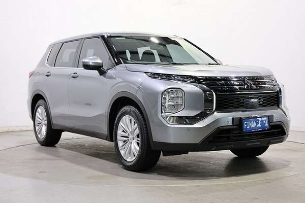 2023 Mitsubishi Outlander ES ZM