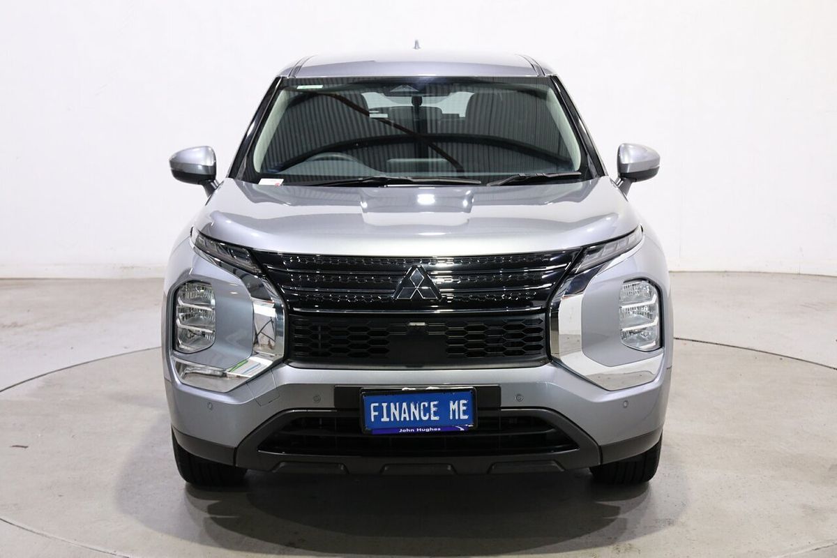 2023 Mitsubishi Outlander ES ZM