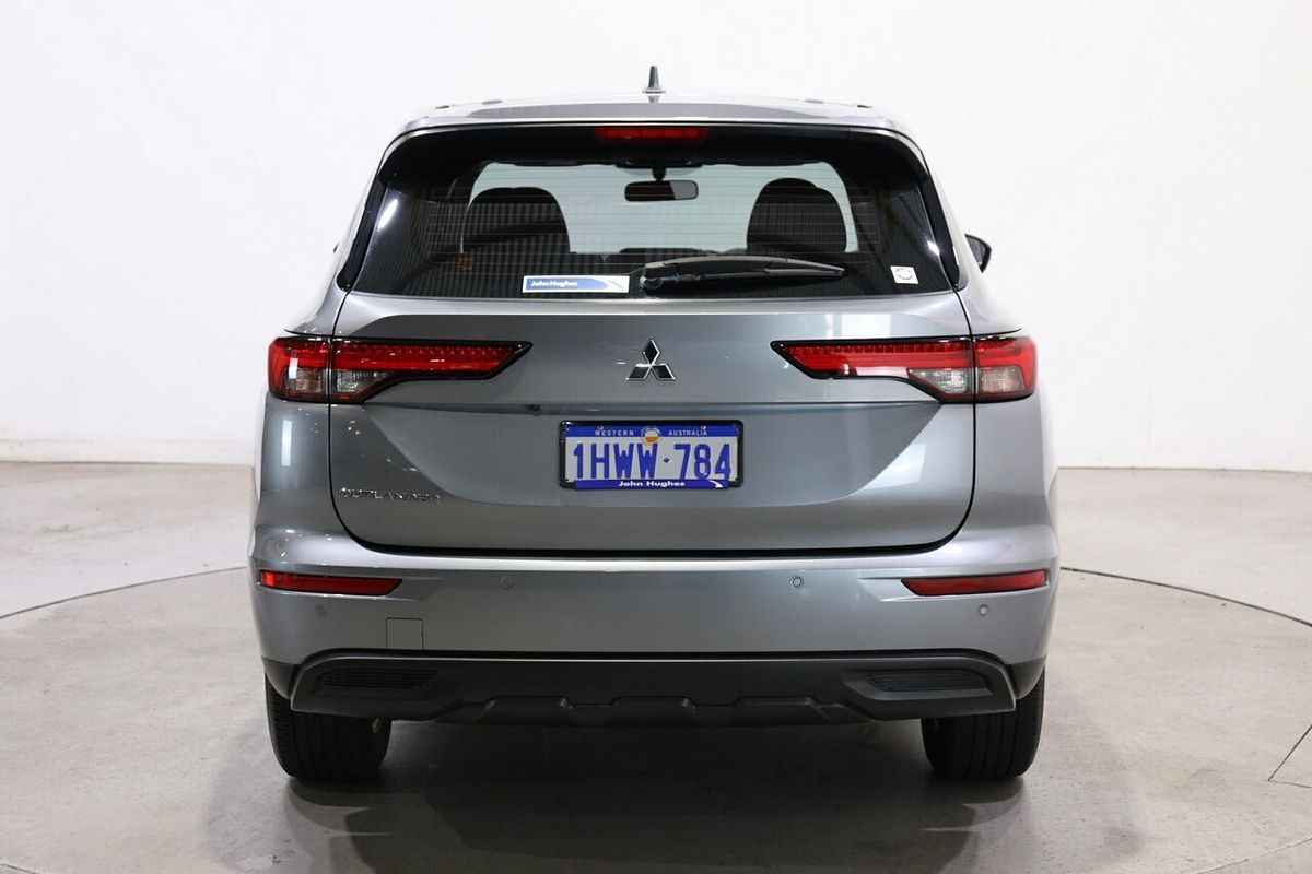 2023 Mitsubishi Outlander ES ZM