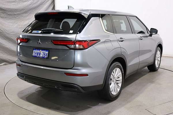 2023 Mitsubishi Outlander ES ZM