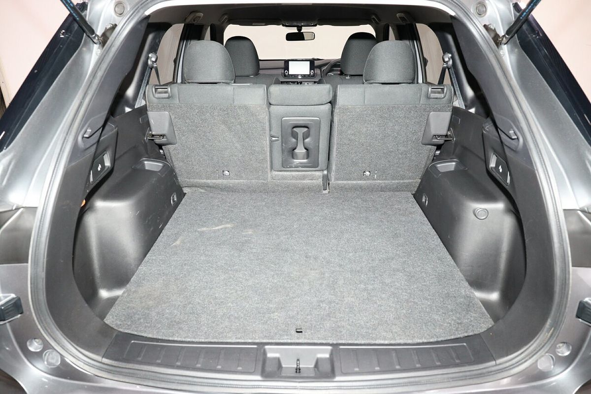 2023 Mitsubishi Outlander ES ZM