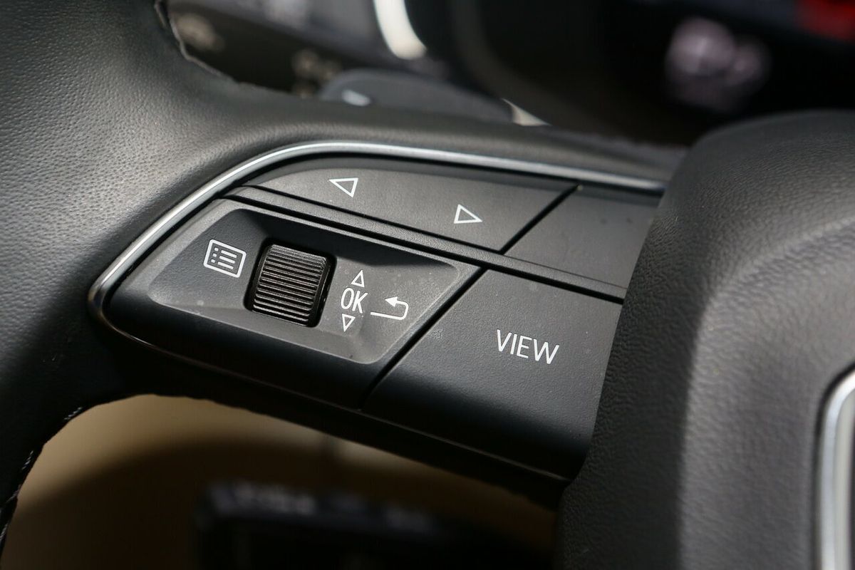 2023 Audi Q5 40 TDI Sport FY