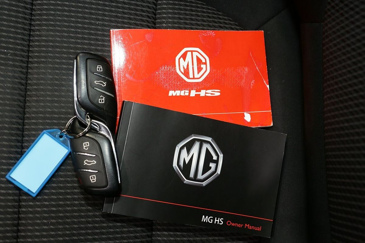 2021 MG HS Core SAS23
