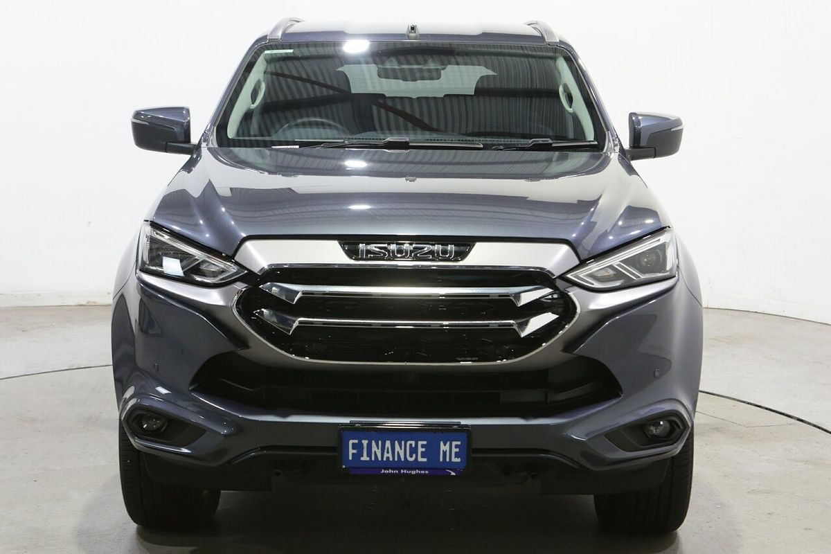 2022 Isuzu MU-X LS-T
