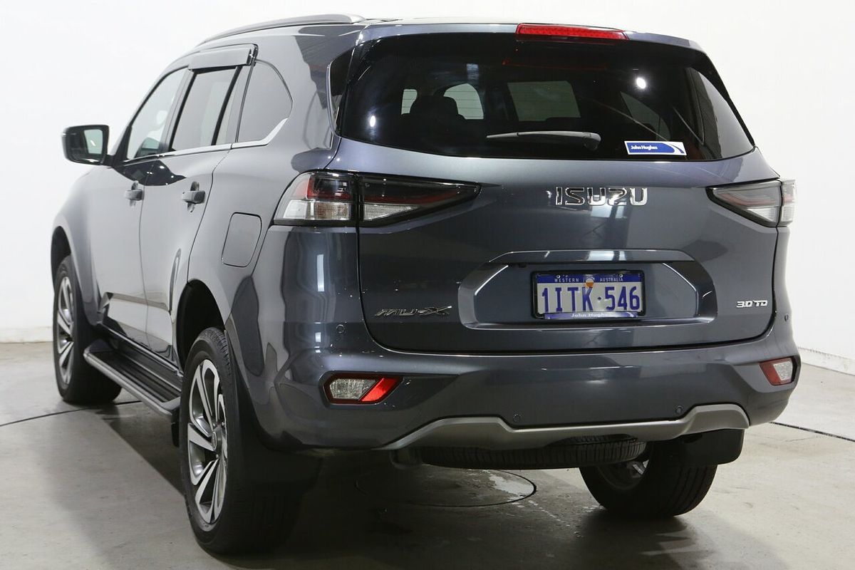 2022 Isuzu MU-X LS-T