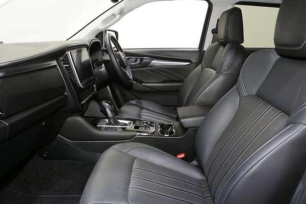 2022 Isuzu MU-X LS-T