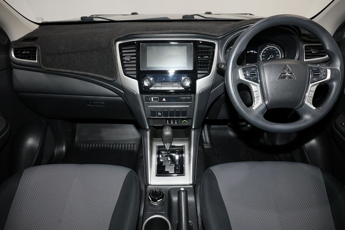 2019 Mitsubishi Triton GLX+ MR 4X4