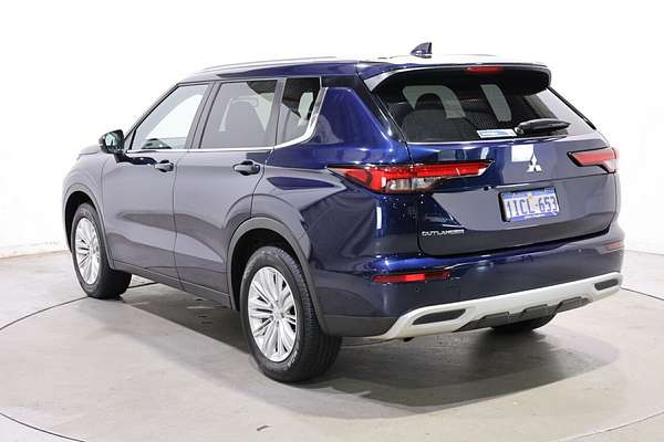 2023 Mitsubishi Outlander LS ZM