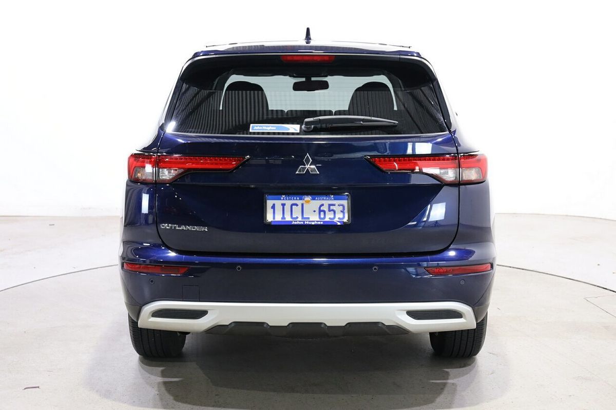 2023 Mitsubishi Outlander LS ZM